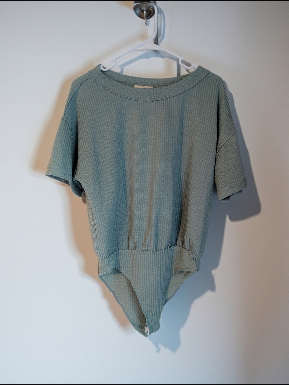 NWOT Entro Sage Green Ribbed Bodysuit - Large